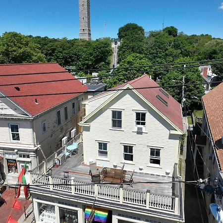 Apartamento Center Of Town Steps Away Private Deck Provincetown Exterior foto