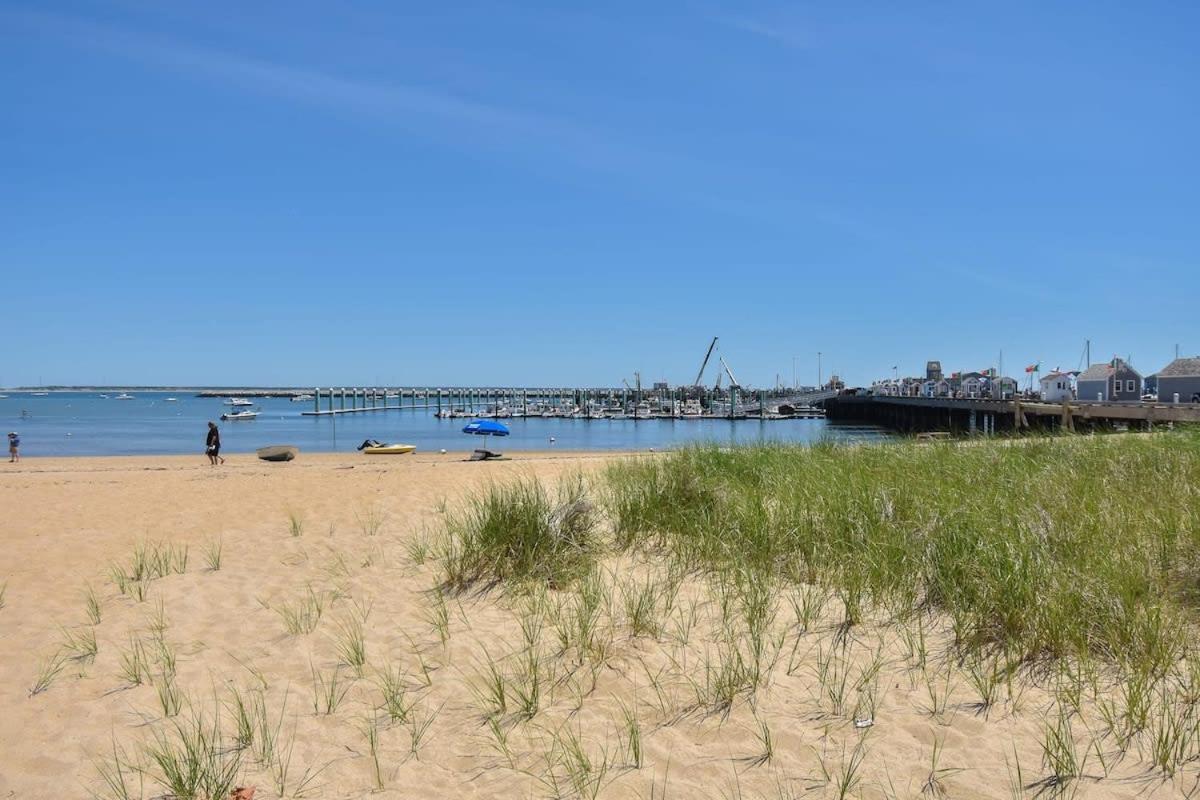 Apartamento Center Of Town Steps Away Private Deck Provincetown Exterior foto
